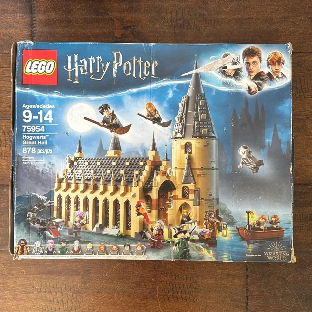 LEGO Harry Potter Hogwarts Great Hall (878 pcs)
75954 - Picture 1 of 6